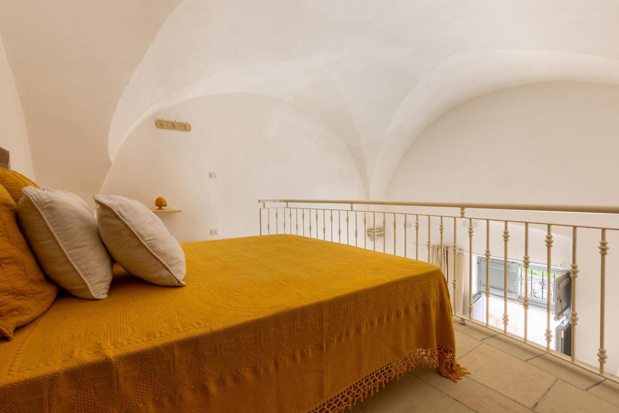 Apartment Thea Charming By Wonderful Italy